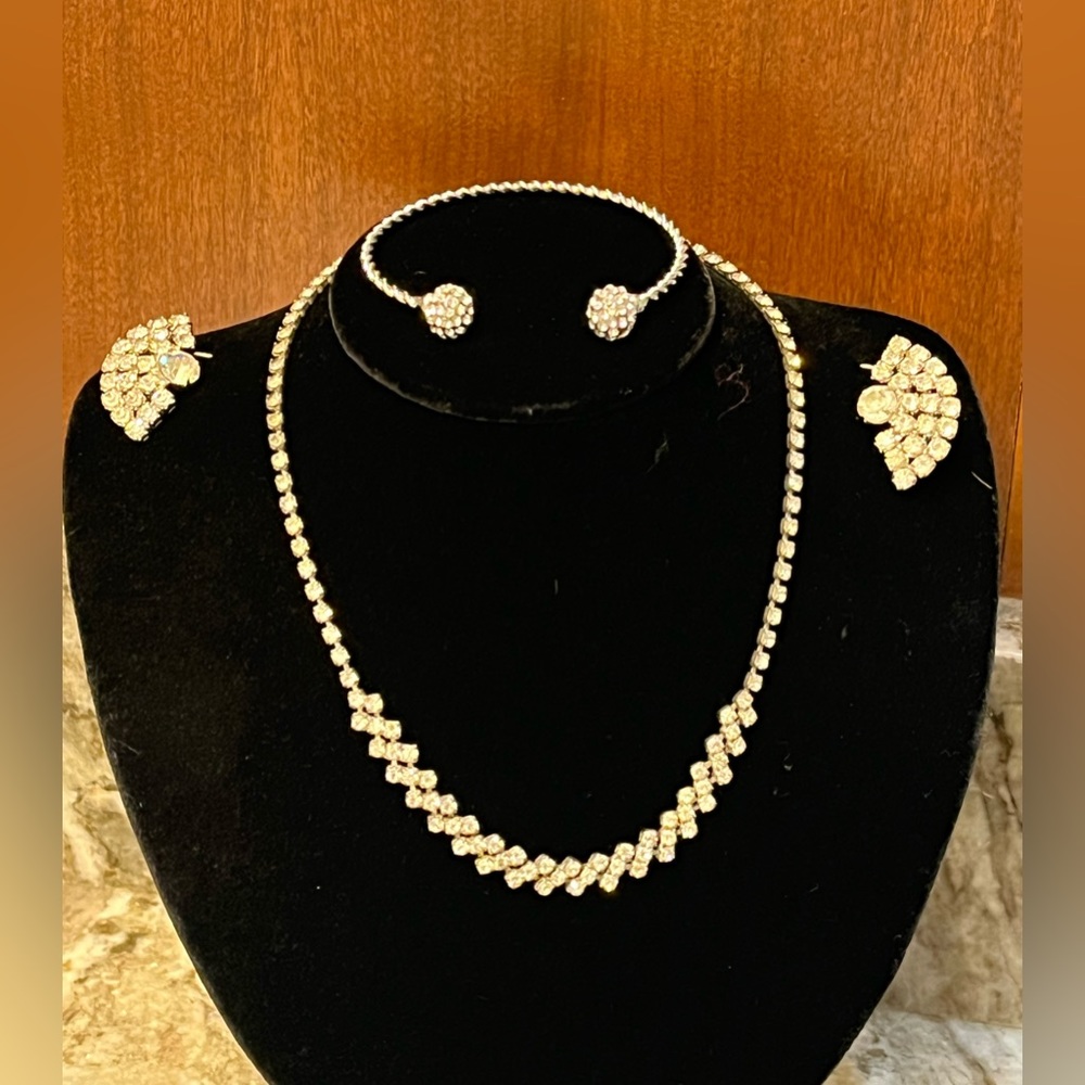 VTG. Rhinestone (3) piece Set